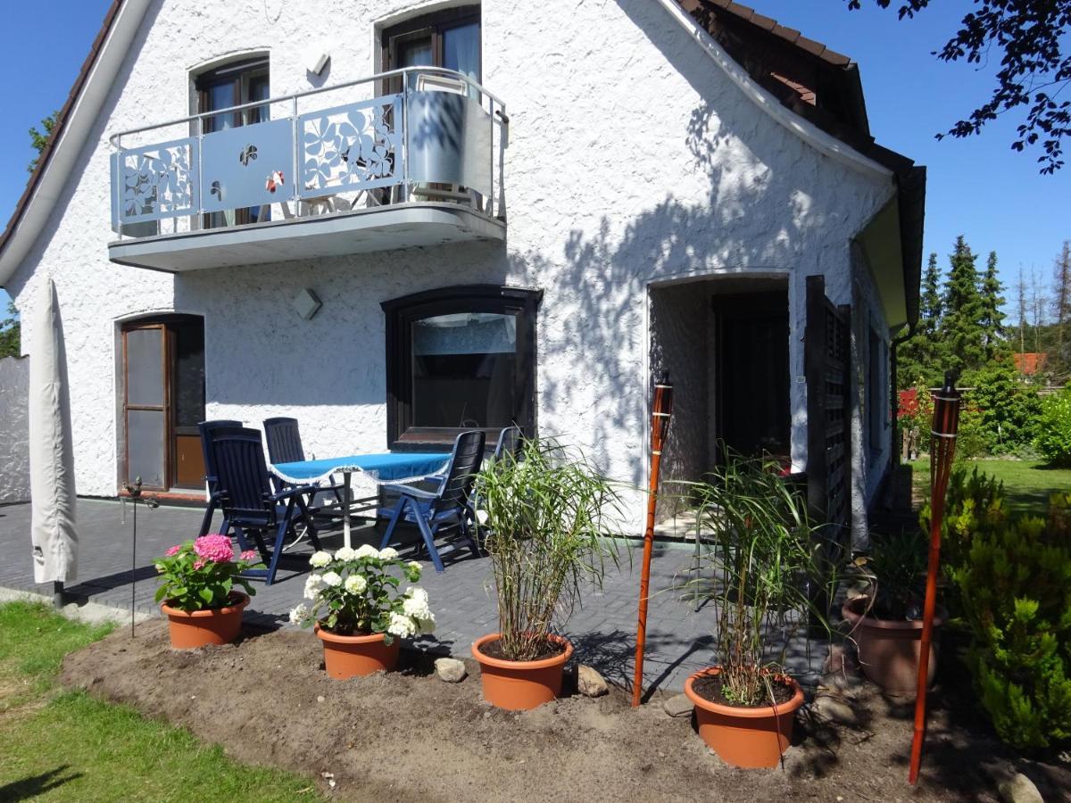 Ferienwohnung Schwiemann, Erdgeschoss Cadenberge Exterior photo